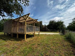 Φωτογραφία από το άλμπουμ του Domaine construction bois sur pilotis dans une chênaie proche océan σε Talais