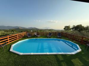 En generel udsigt til bjerge eller udsigt til bjerge taget fra feriehuset