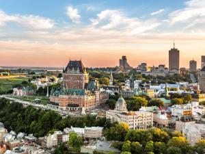 Nespecifikovaný výhled na destinaci Quebec nebo výhled na město při pohledu z hotelu
