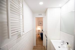 Koupelna v ubytování Apartamentos corazón de Chamberí