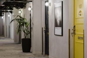 Imagem da galeria de Hotel With Urban Deli em Estocolmo