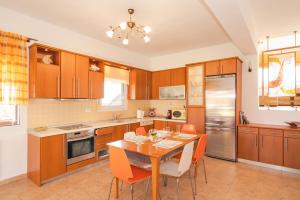 Nhà bếp/bếp nhỏ tại Zeusplace Sunny Villa +15 ảnh