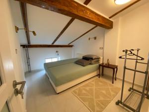 Ένα ή περισσότερα κρεβάτια σε δωμάτιο στο Apartman Lili