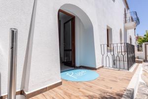 Gallery image of Riva rooms - by Obiettivo vacanza Budoni in Budoni +47 photos