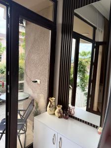 Svalir eða verönd á Lia Guest House