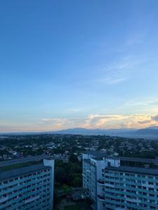 Fotografie z fotogalerie ubytování The Residences at Commonwealth Quezon City by Snazzy Staycation v destinaci Manila + 18 fotografií