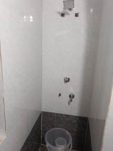 Koupelna v ubytování Radhika P Guest House Ajmer