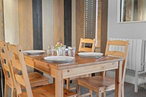 Foto sihtkohas Ashbourne asuva majutusasutuse Cosy Cabin Getaway - Ashbourne galeriist
