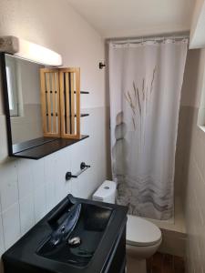 Koupelna v ubytování La Cardabelle