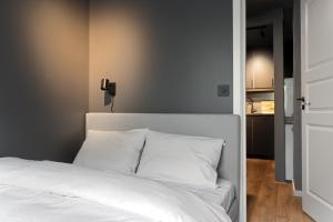 Postel nebo postele na pokoji v ubytování King bed - Free parking - Renovated June 2025 + 10 fotografií