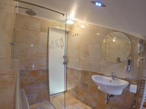 Vannituba majutusasutuses Guest House Ćiro +37 fotot