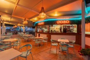 AR Bolero park餐厅或其他用餐的地方