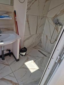 Koupelna v ubytování Casa Andreea