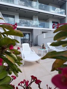 Fotografie z fotogalerie ubytování Apartamento en primera línea de playa, con piscina y garaje en Torrox Costa v destinaci Torrox