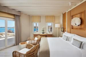 Voodi või voodid majutusasutuse Santa Marina, A Luxury Collection Resort, Mykonos toas