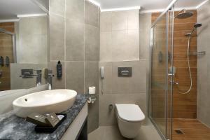 Koupelna v ubytování Kaila Krizantem Hotel