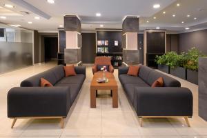 Posezení v ubytování Kaila Krizantem Hotel