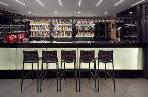 Lounge nebo bar v ubytování Kaila Krizantem Hotel