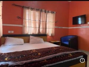 Voodi või voodid majutusasutuse Combine Picks Short Break Centre Hotel and Suite toas