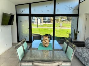 Χώρος καθιστικού στο Casa Moderna, Parrila & Pileta en el Centro