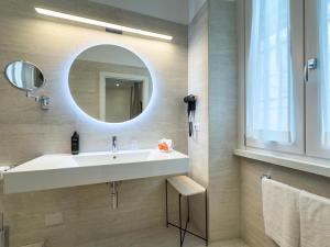 A bathroom at Albergo Abruzzi