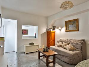 Posedenie v ubytovaní Villa Longevillaise