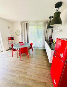 Kuchyň nebo kuchyňský kout v ubytování Dock House