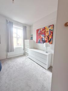 Foto sihtkohas Blackrock asuva majutusasutuse Elegant Seaside 3 BR Home galeriist