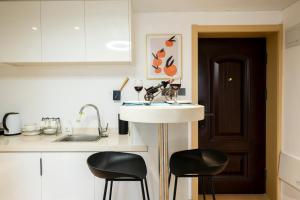 A cozinha ou kitchenette de Bundside NJE 3BR Suite