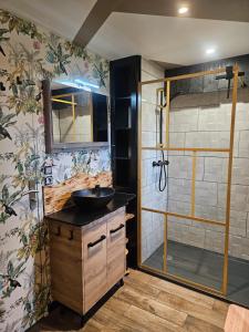 Koupelna v ubytování Chez So'spa