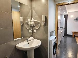 Koupelna v ubytování Apartamentos La Solana Deluxe 3000