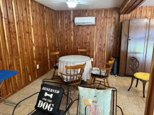 Gambar di galeri bagi Kellys Bunkhouse 