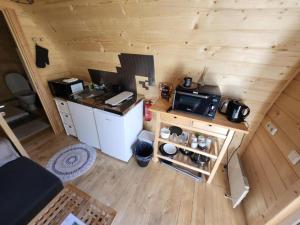 Η κουζίνα ή μικρή κουζίνα στο Cosy Cabin