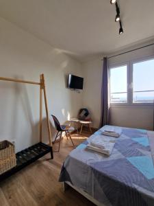 Posteľ alebo postele v izbe v ubytovaní City Center Penthouse Apartment