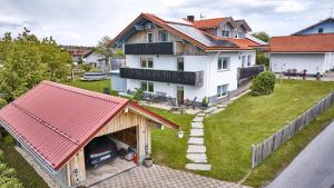 an aerial view of a house with a red roof at Ferienwohnung Christa in Mauth