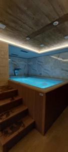 Bazén v ubytování Apartman Kneginja 2&Spa Zlatibor nebo v jeho okolí