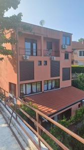 Budova, kde se apartmán nachází