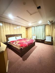 Summit guest house skardu客房内的一张或多张床位