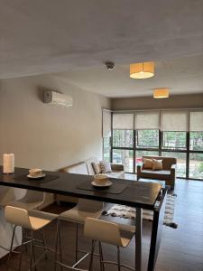 Χώρος καθιστικού στο Pilar Suites by Viva