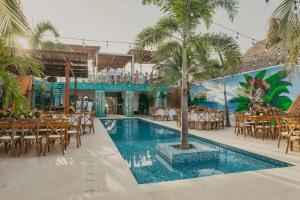 Bazén v ubytování Coco Beach Cartagena nebo v jeho okolí