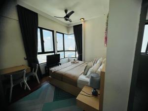 Studio I-Soho D'Gunduls Homestay by DGH I-CITY客房内的一张或多张床位