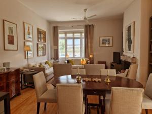 Χώρος καθιστικού στο Alcácer river front quality apartment