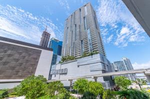 a view of a tall building in a city at Spacious and bright in the heart of Brickell in Miami
