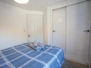 Ένα ή περισσότερα κρεβάτια σε δωμάτιο στο 1 bed in Bude 83632
