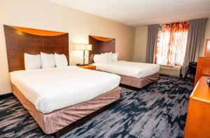Postel nebo postele na pokoji v ubytování Fairfield Inn & Suites by Marriott San Antonio Downtown/Alamo Plaza