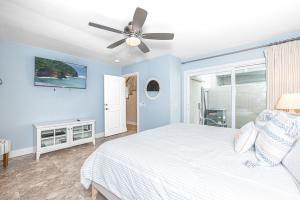 ニューポートビーチにあるCharming 2Br Condo W Ac Steps To Beach & Balboa Pier By Beachview Rentalsのギャラリーの写真