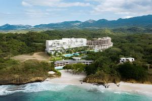 an aerial view of a resort on a beach at Bolongo in Higuera Blanca