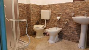 A bathroom at Casolare La Torre