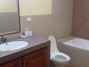 Photo de la galerie de l'établissement Amantani Pachatata Lodge, à Ocosuyo 27 autres photos