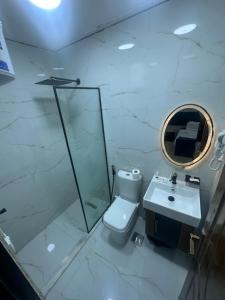 Bagno di Happy pyramids view
